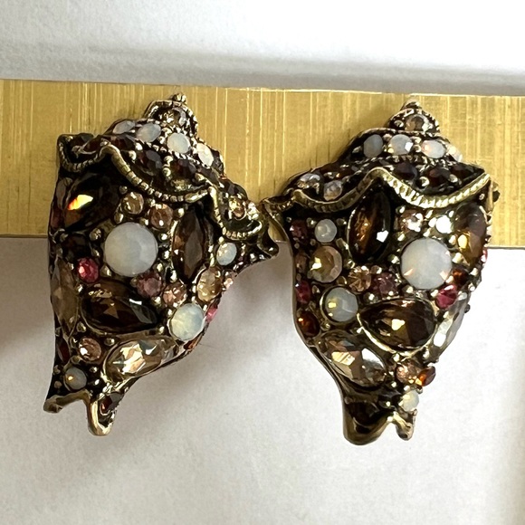 Heidi Daus 🆕🐚 “Shell Shocked II” clip on earrings - Picture 6 of 11